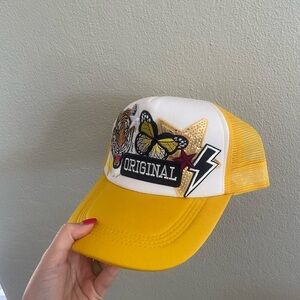 Trucker hat